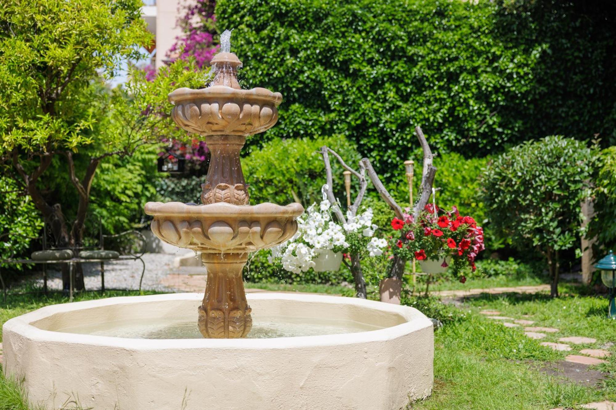 Hotel La Villa Sainte Valerie Adults Only Juan-les-Pins Dış mekan fotoğraf